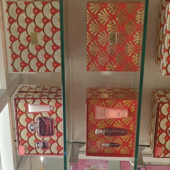 New Set Esteelauder combos - Picture 5 of 10